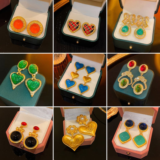 Vintage Style Heart-Shaped Resin Earrings with Gold-Plated Steel Posts for Women