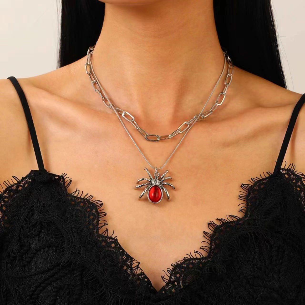 Pendientes llamativos góticos con araña en aleación con acabado galvanizado para estilo punk de Halloween