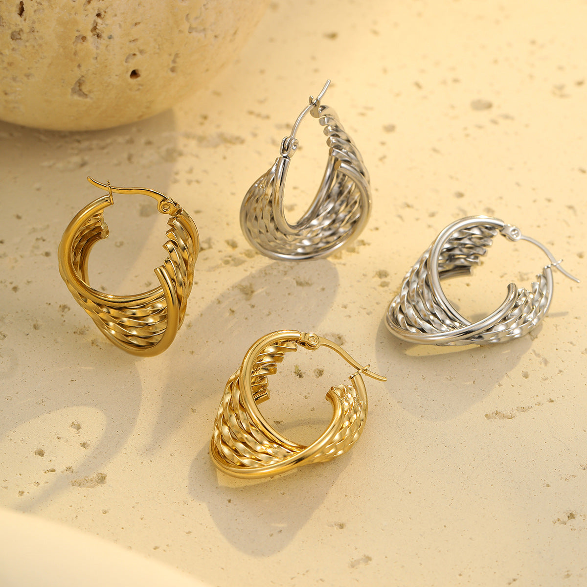 Aretes de acero inoxidable geométricos minimalistas de moda con baño de oro de 18K para mujer