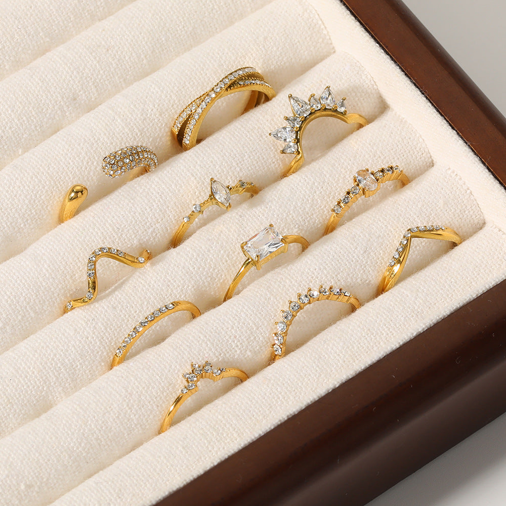 Minimalist French-Inspired Geometric Crown-Shaped Stainless Steel Ring with Zircon Inlay and 18K Vacuum Gold Plating for Women