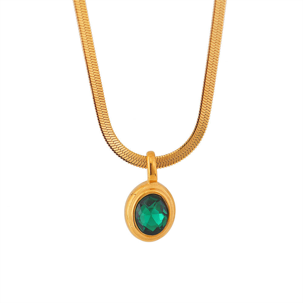 Collar minimalista con colgante ovalado de acero de titanio en cadena de serpiente plana con incrustaciones de diamantes de imitación y acabado chapado