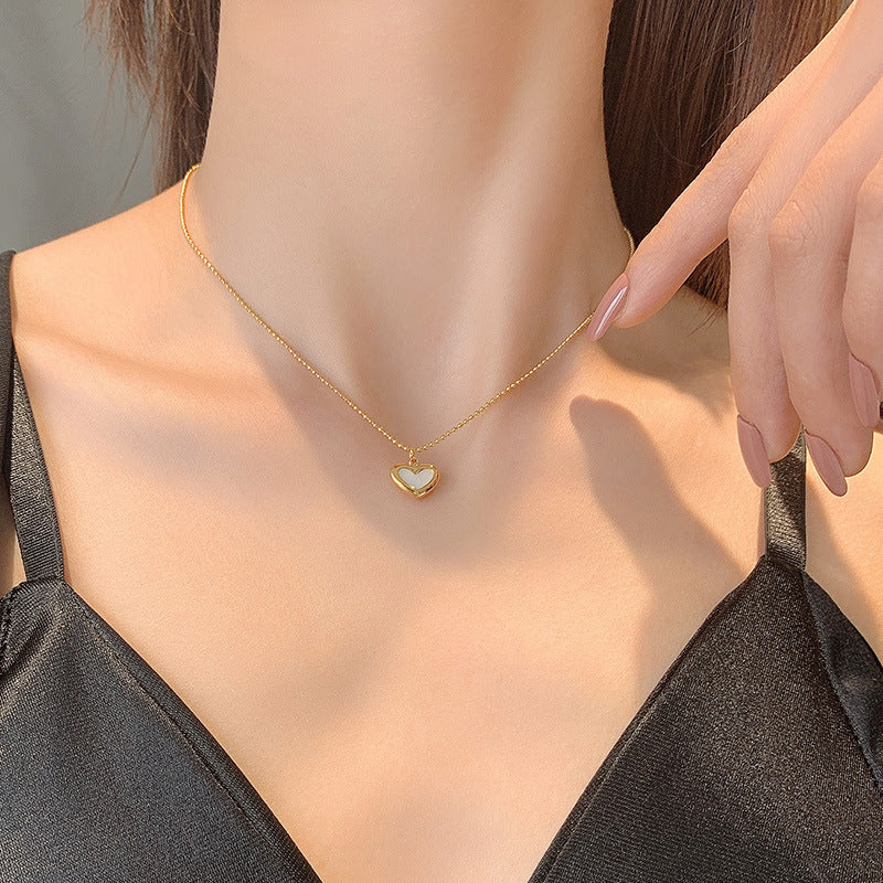 Vintage French Style Heart-Shaped Mother-of-Pearl Pendant Necklace Set in Titanium Steel with Plated Finish