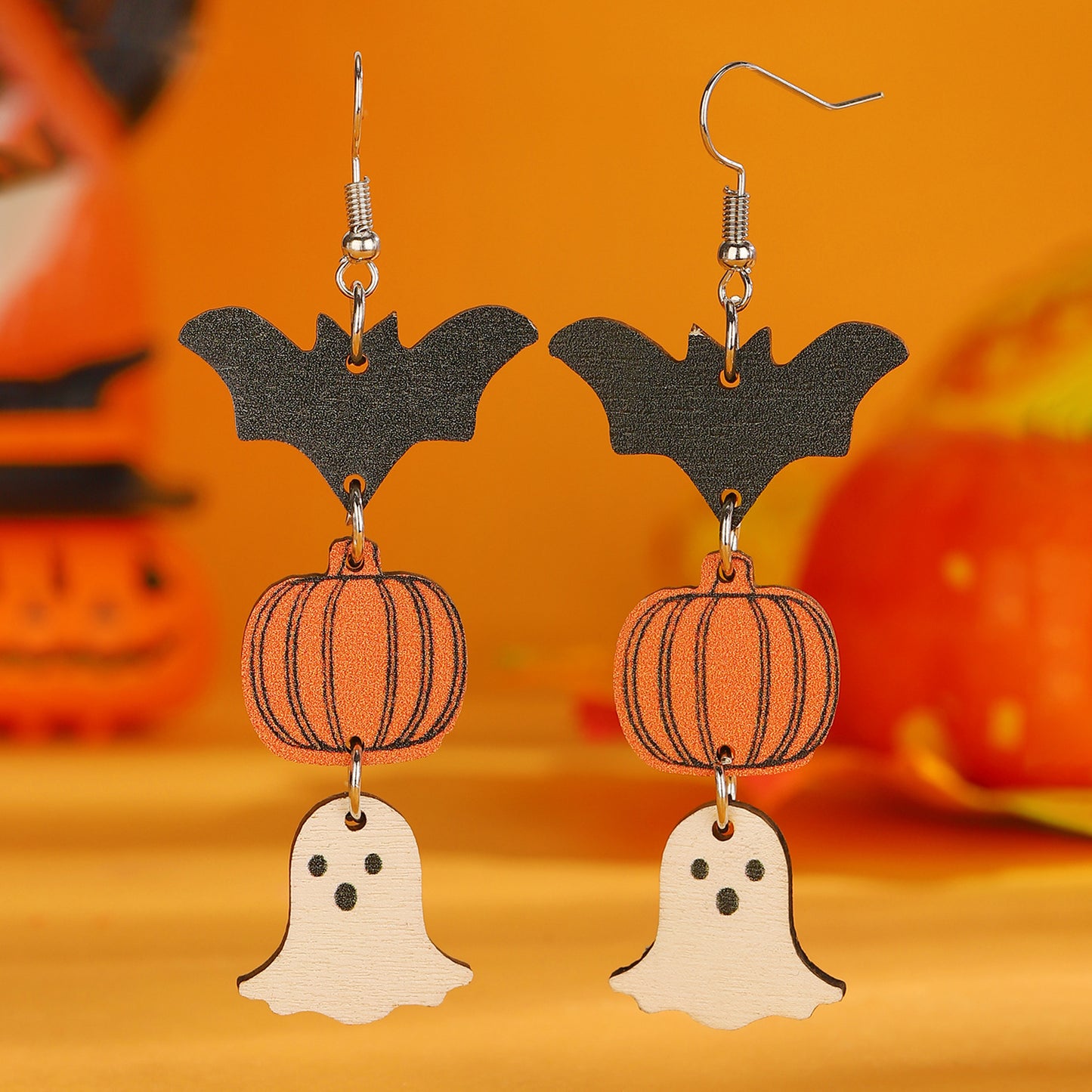 Pendientes colgantes triples de Halloween gótico con gato negro, fantasma y calabaza, con componentes de madera en forma de gota y acabado esmaltado para mujer