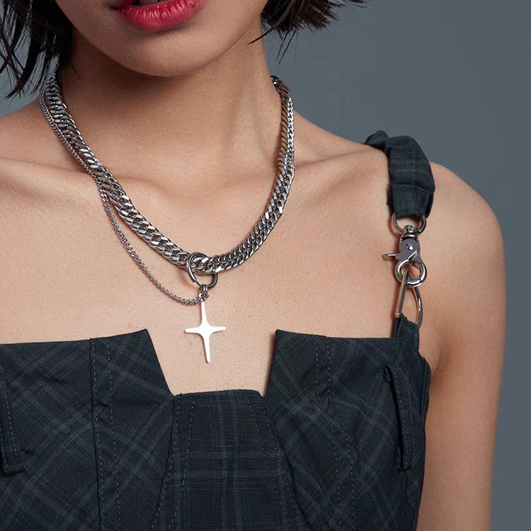 Collana Minimalista con Ciondolo a Croce in Acciaio al Titanio con Catena Cubana Lucida Unisex per Abbigliamento Casual