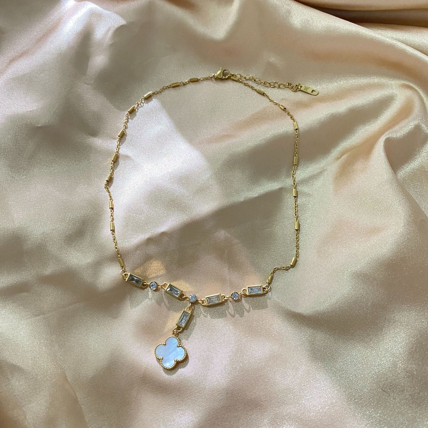 Minimalist Luxury Gold Plated Titanium Steel Four-Leaf Clover Cubic Zirconia Necklace for Unisex