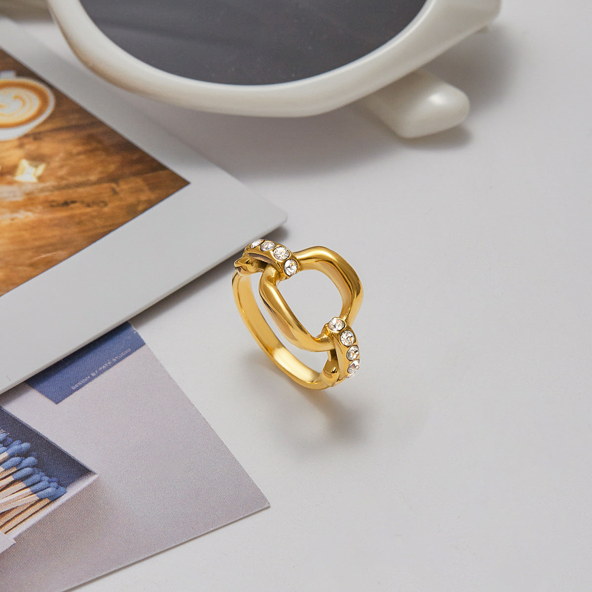 Geometric Titanium Steel Ring with Rhinestone Inlay Plated for Women Fashionable Minimalist Jewelry