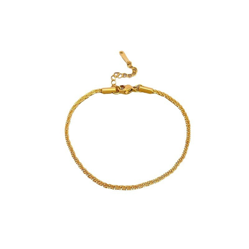 Minimalist Titanium Steel Chain Bracelet for Women with Zodiac Charm, Gold-Plated Finish, Water Wave and Four-Leaf Clover Pattern, Ideal for Birthday Gift or Travel Souvenir