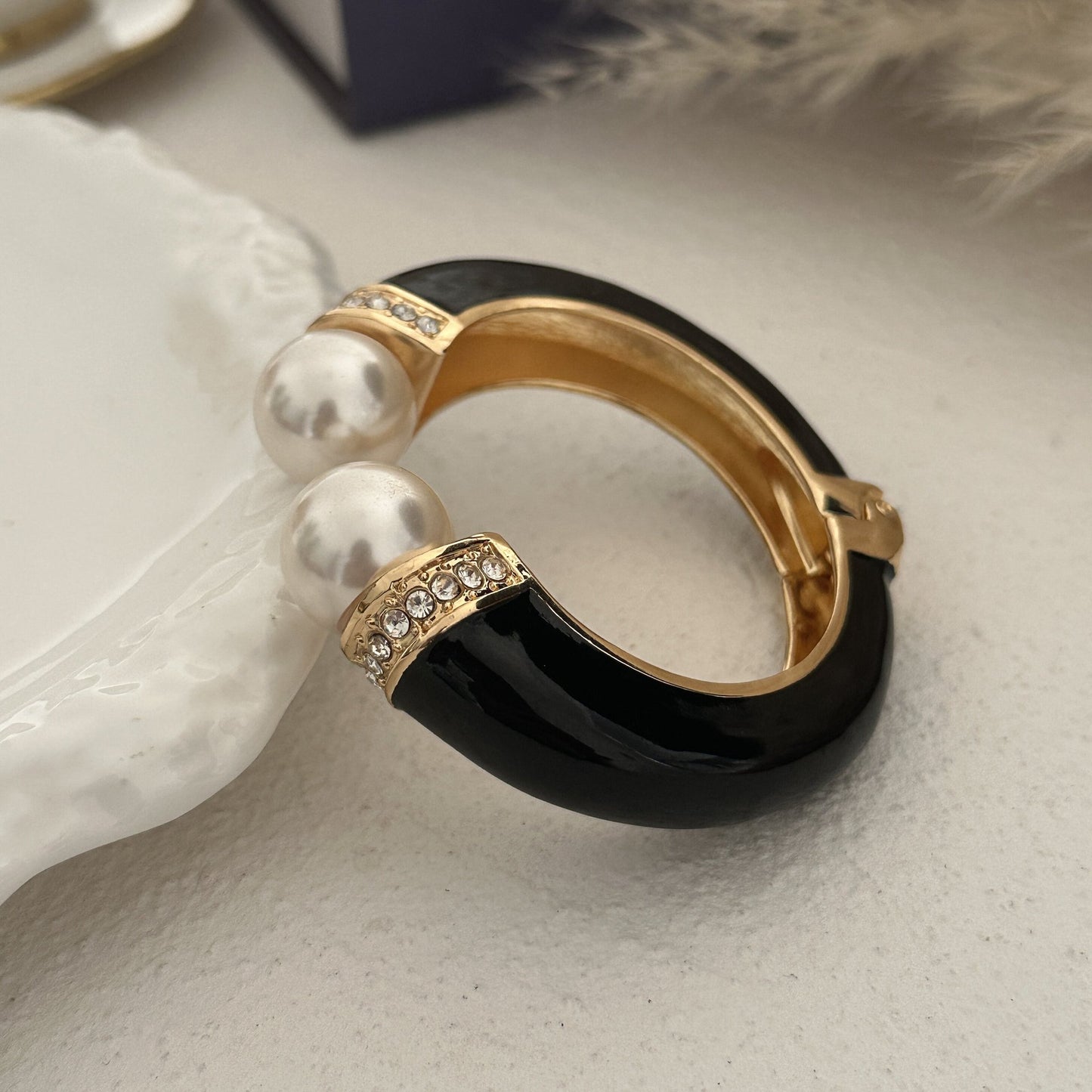 Vintage Wavy Bamboo Section Heart Enamel Drip Oil Plated Alloy Cuff Bracelet for Women