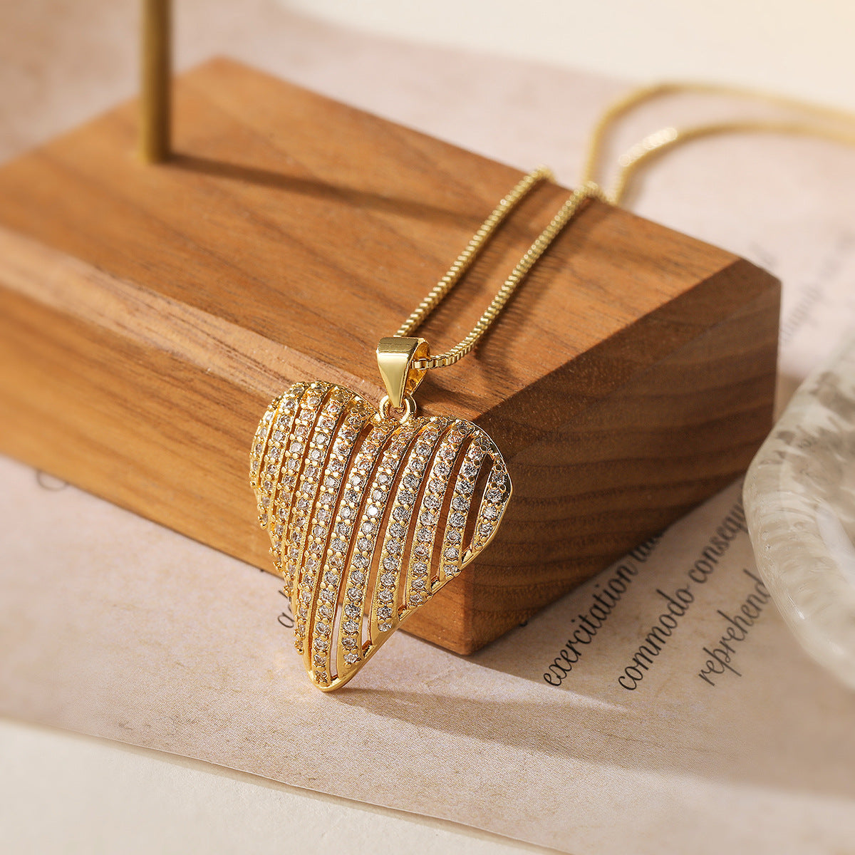 Minimalist Heart-Shaped Copper Pendant Necklace with Real Gold Plating and Zircon Inlay for Women