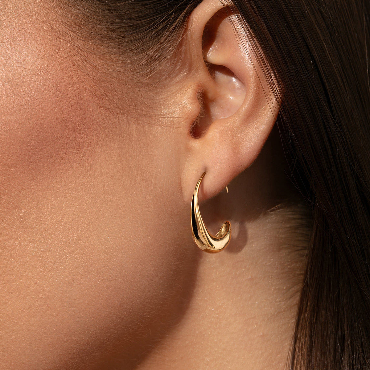 Pendientes Minimalistas Geométricos de Acero Inoxidable con Acabado Chapado para Mujer, Tachuelas de Lujo Ligeras