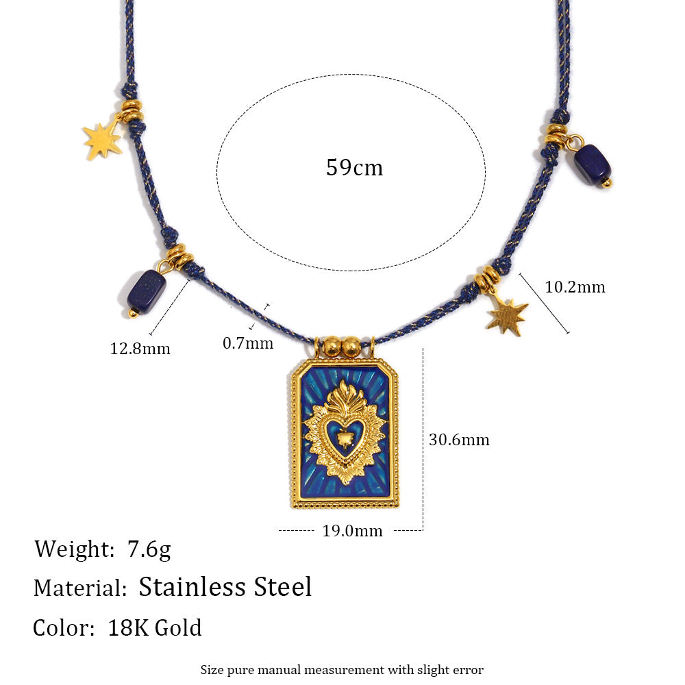Collana con Ciondolo a Cuore in Acciaio Inossidabile Stile Retrò Luxe con Placcatura in Oro 18K e Catena a Corda Intrecciata