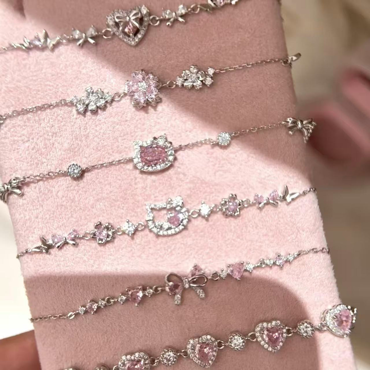 Sweet Elegant Geometric Round Cubic Zirconia Plated Brass Bracelet for Women