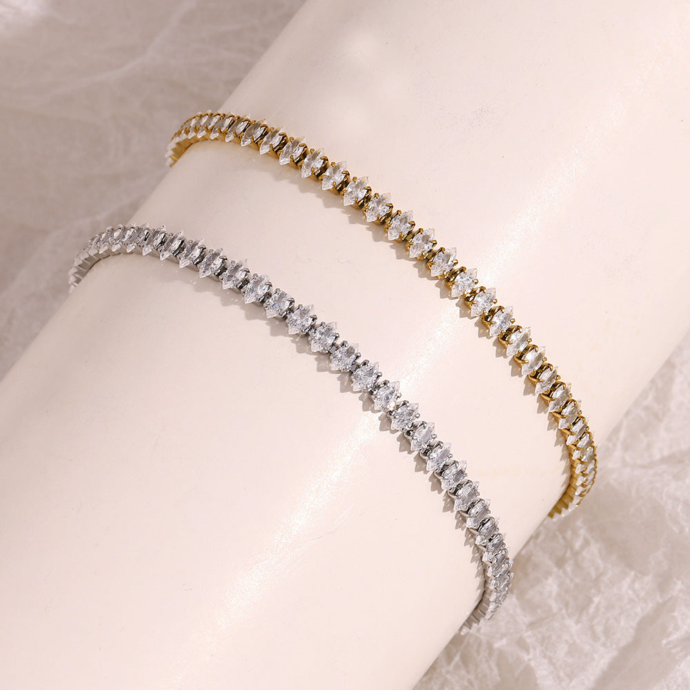 Bracciale da donna in acciaio inossidabile placcato oro 18 carati con zirconi a occhio di cavallo, geometrico e alla moda