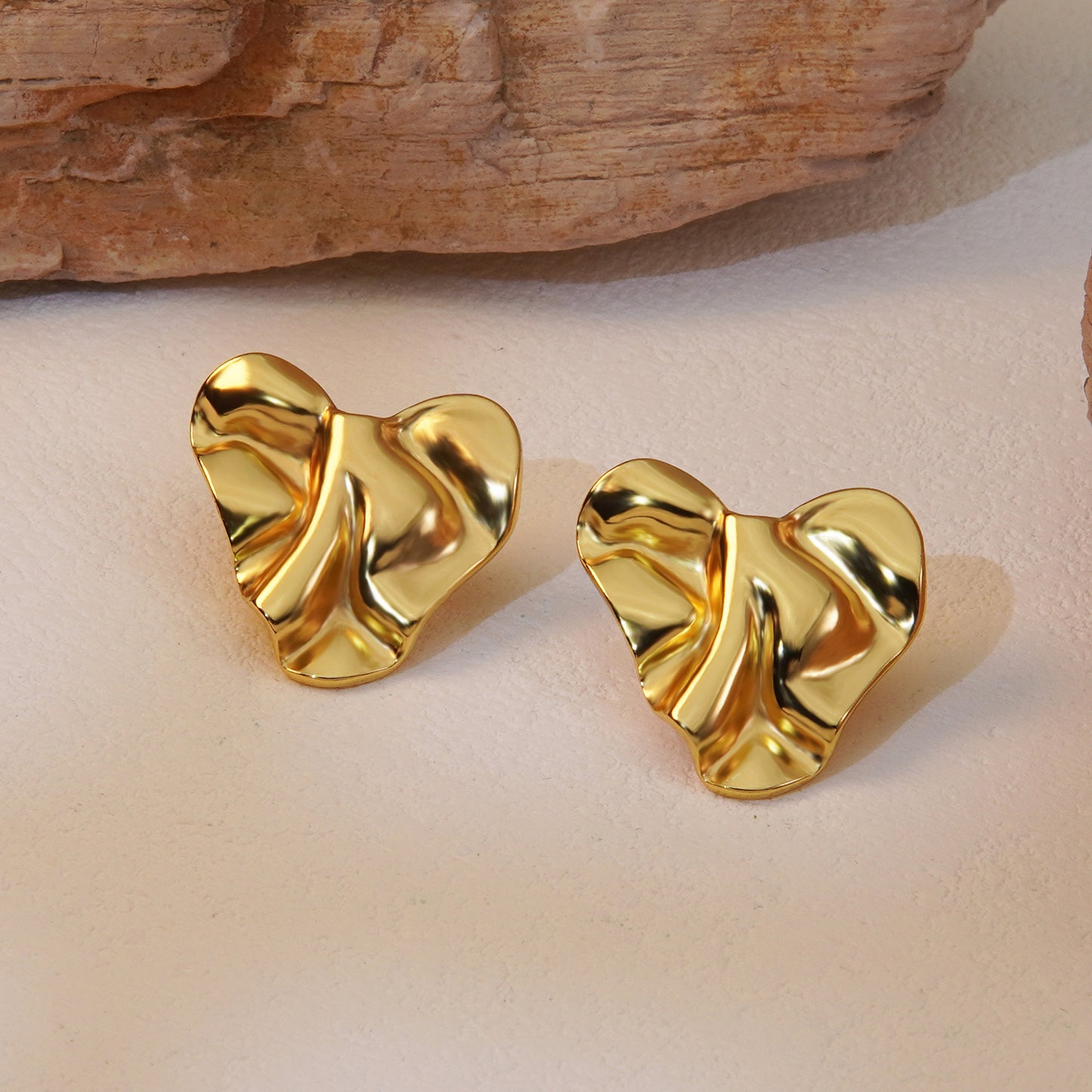 Sweet Luxury Heart Titanium Steel Plated Earrings for Women