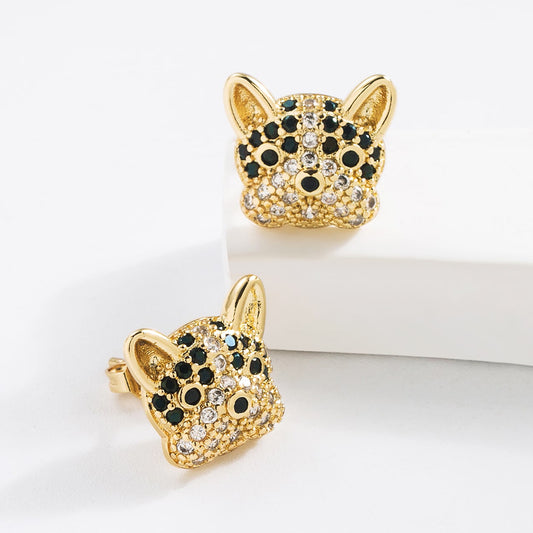 Orecchini a perno da donna carini e minimalisti con cane e giraffa, realizzati in ottone con placcatura in oro 18 carati e intarsio di zirconi