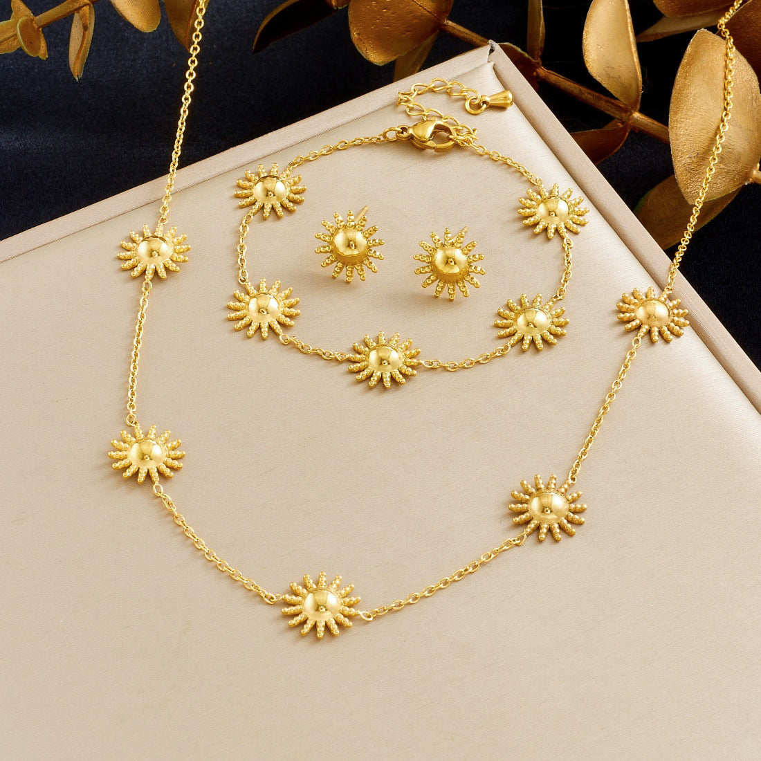 Vintage Gold Plated Stainless Steel Sun Star Moon Pendant Necklace Jewelry Set for Women