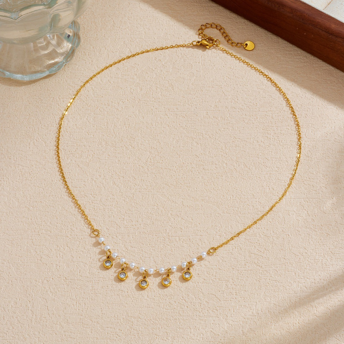 Minimalist Elegant Round Geometric Rhinestone Imitation Pearl Plated Stainless Steel Necklace for Women