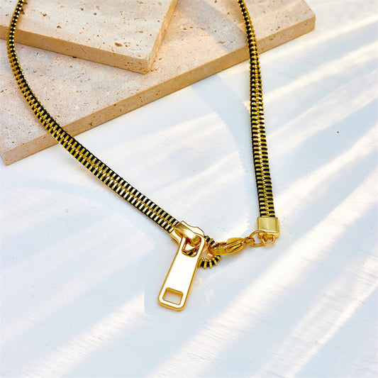 Collana da donna in acciaio al titanio con cerniera a catena in stile punk con finitura placcata