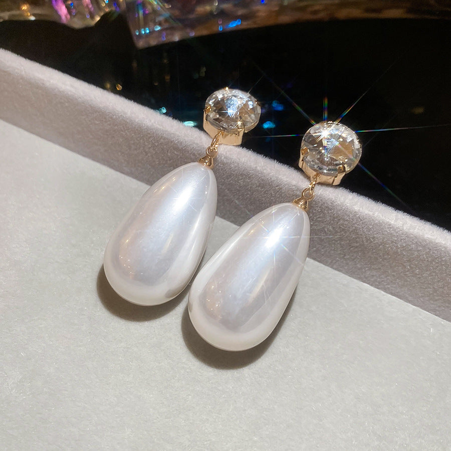 Eleganti orecchini a perno da donna stile francese con perla a goccia e intarsi in strass in acciaio inossidabile