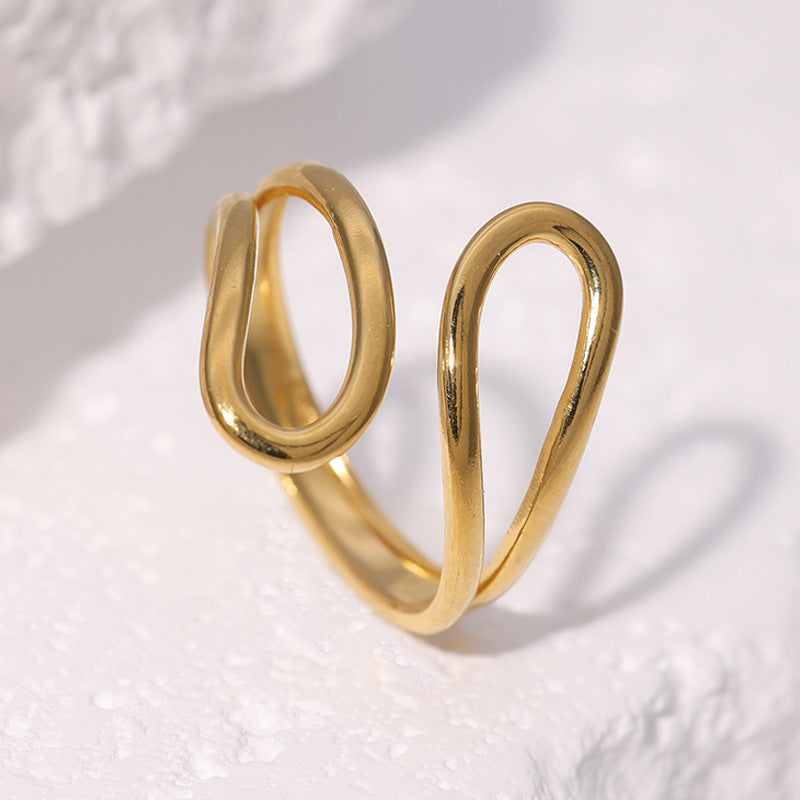 Anello aperto minimalista geometrico in acciaio inossidabile da donna con finitura placcata e design dalle linee pulite