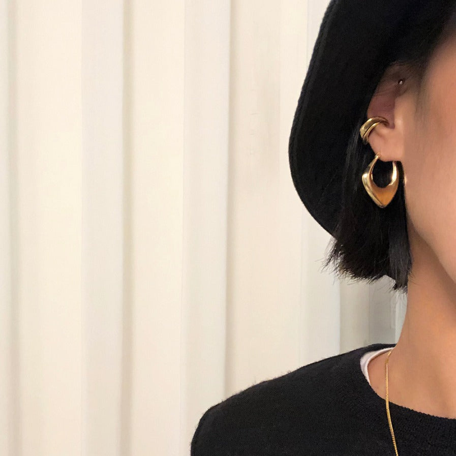Minimalist Sweet 925 Sterling Silver Teardrop Earrings with Pearl Inlay in 18K Gold and White Gold Plated Finish