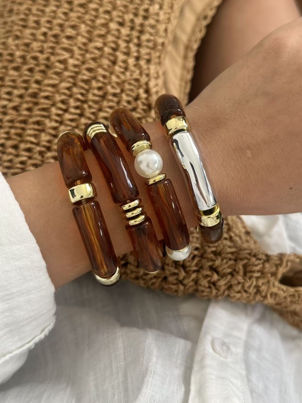 Bracciale Acrilico Vintage con Gradiente Geometrico placcato e Perline con design a Bambù