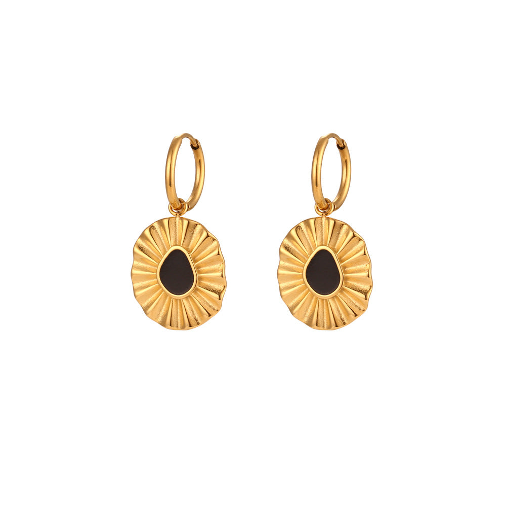 Minimalist Retro Sunflower Pendant Necklace in Stainless Steel with Wavy Chain and Enamel Detail for Women