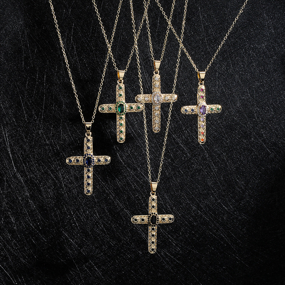 Collana con Pendente a Croce Geometrica Minimalista in Rame con Placcatura in Oro 18K e Intarsi in Zircone