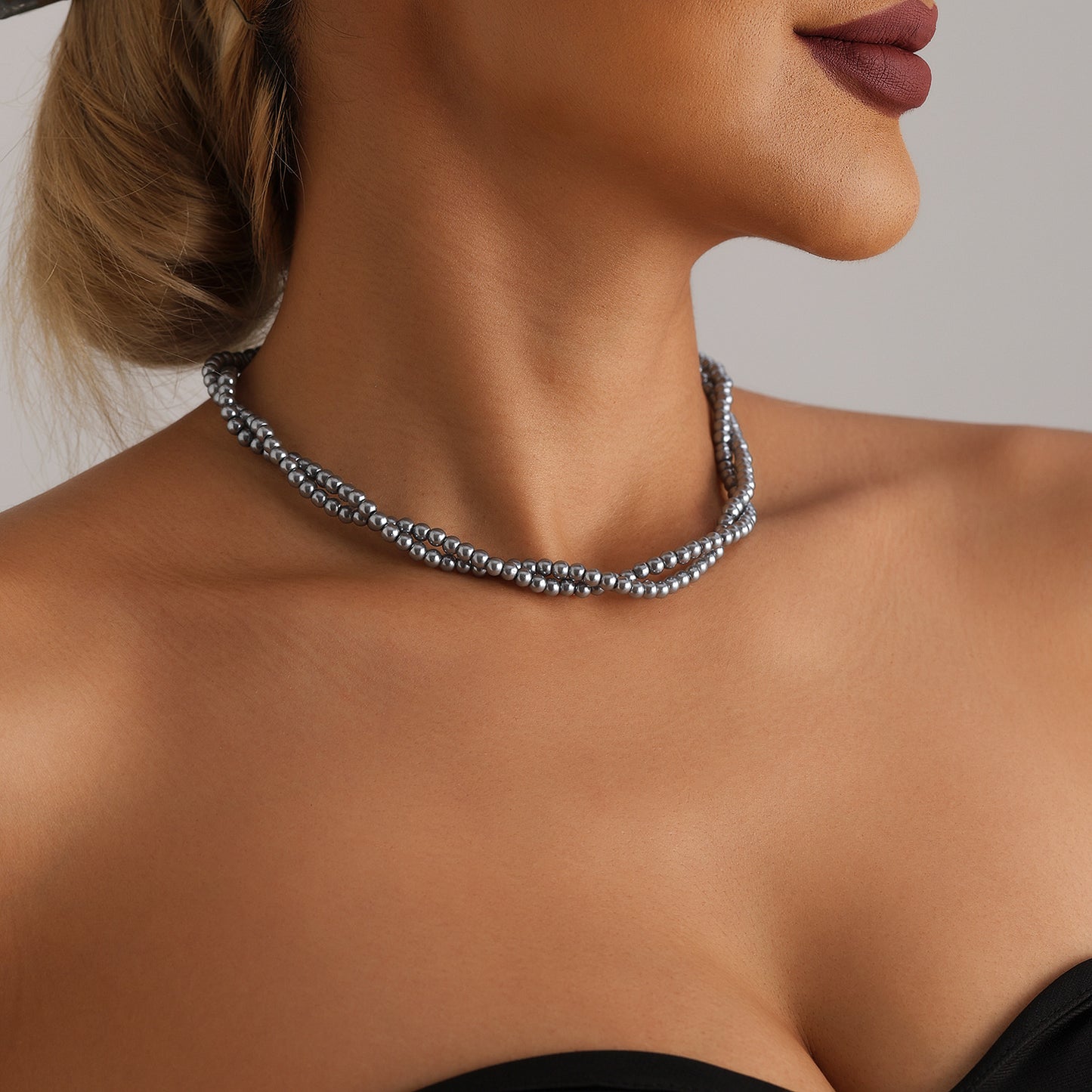 Minimalist Geometric U-Shaped Alloy Choker Necklace with Plated Finish for Women