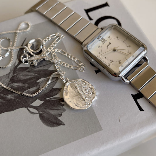 Collana Minimalista in Argento Sterling 925 con Textura a Onda Geometrica