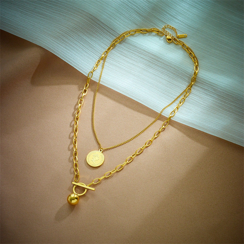 Minimalist Vintage Geometric Titanium Steel Pendant Necklace with Engraved Portrait Design for Women
