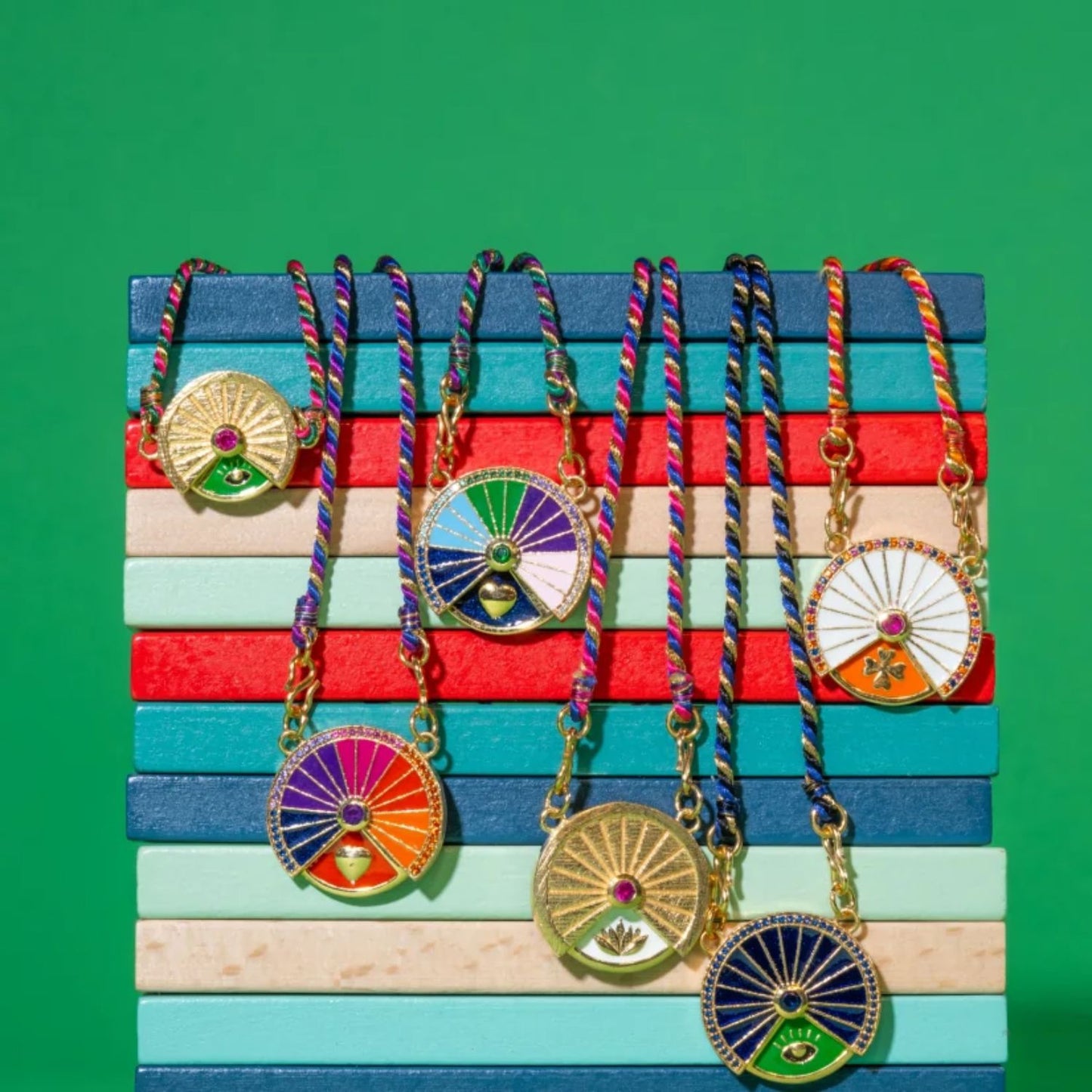Collana con Pendente Girevole Tarocchi con Motivi Floreali e a Cuore, Design a Moneta in Rame Placcato Oro, Gioiello di Moda per Ufficio da Donna