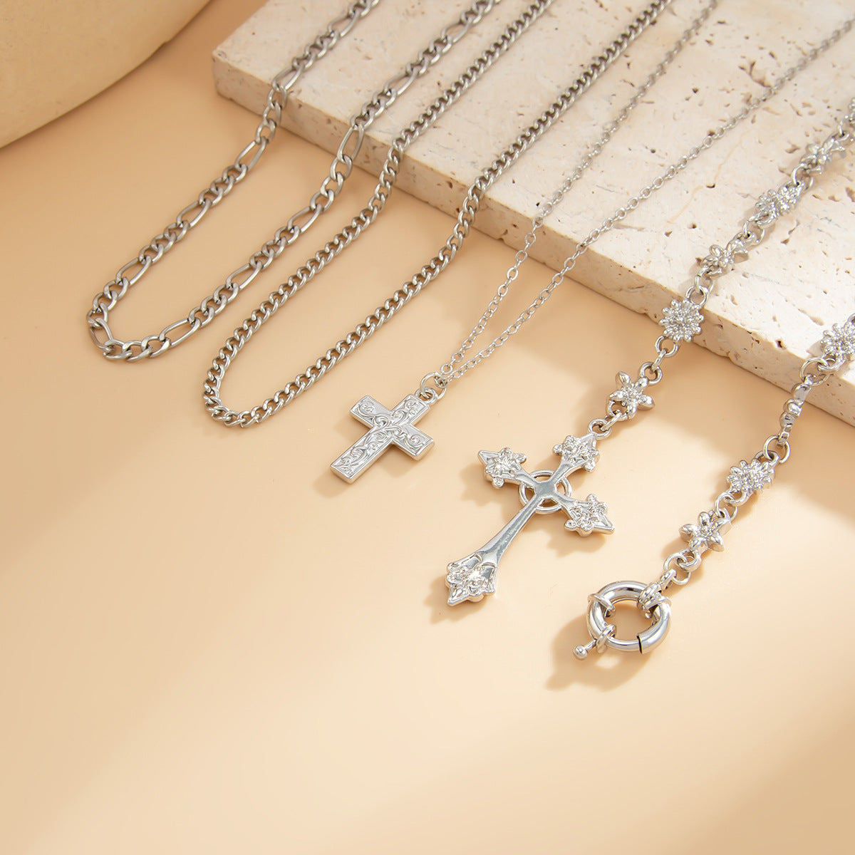 Collar de clavícula multicapa floral vintage para mujer con colgante de cruz y estrella en metal galvanizado
