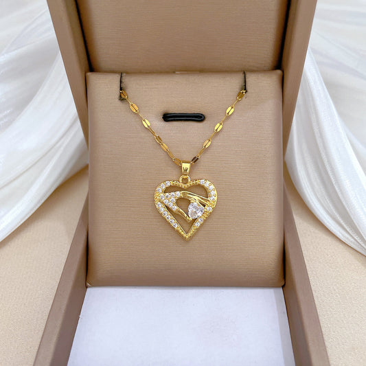 Collana Minimalista a Cuore in Acciaio al Titanio con Intarsio di Strass per Donna e Uomo, Delicata Catena alla Clavicola con Design Geometrico