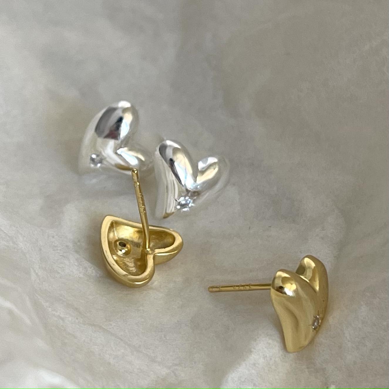Minimalist Heart-Shaped 925 Sterling Silver Zircon Stud Earrings for Women with Plated Finish