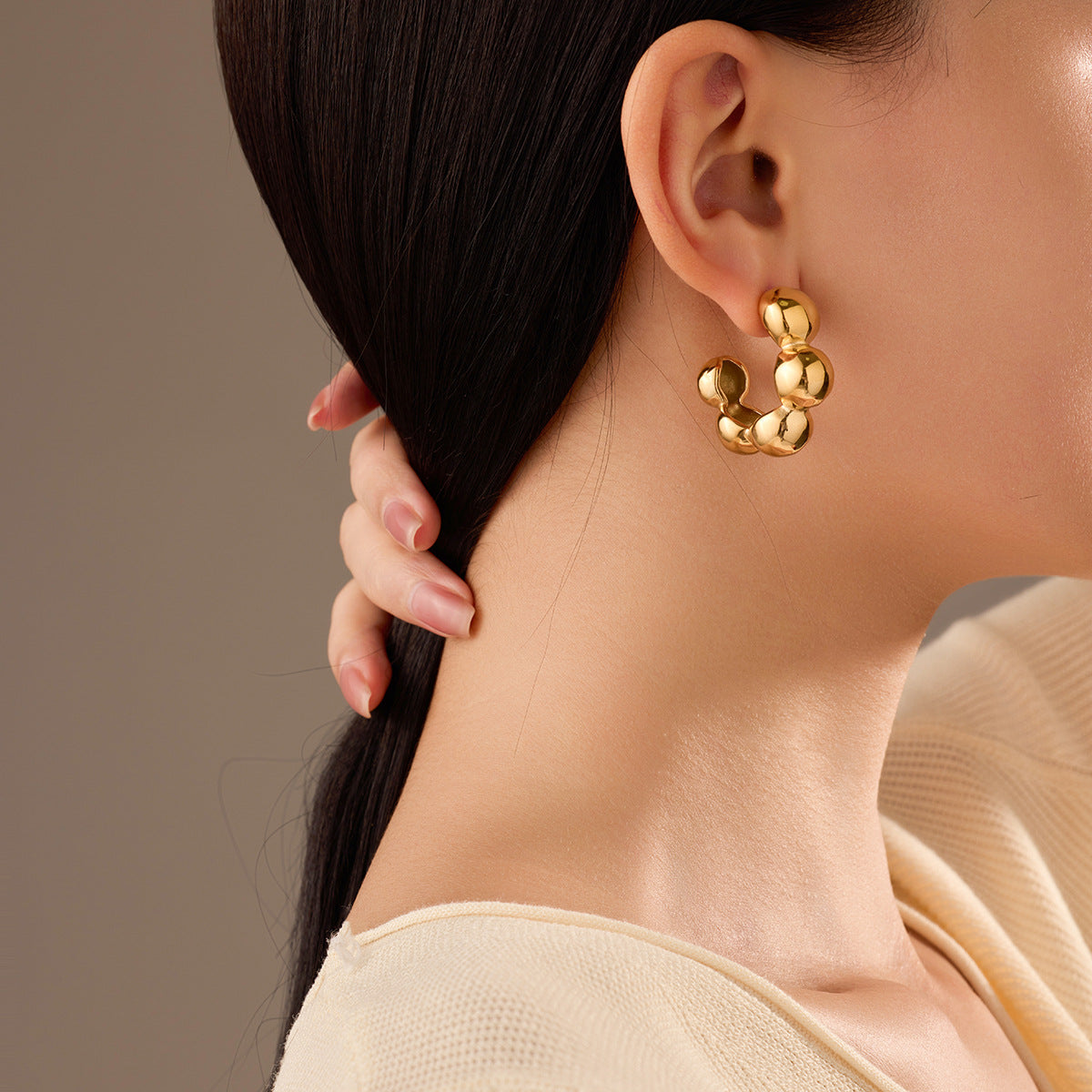 Pendientes de Aro Minimalistas Geométricos en Forma de C de Acero Inoxidable con Baño de Oro de 18K para Mujer