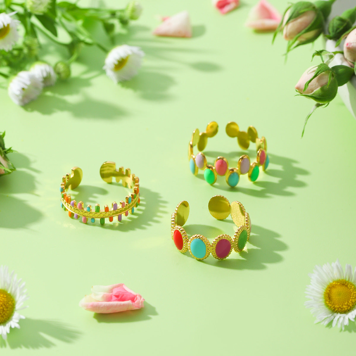 Anello da donna in acciaio inossidabile placcato con motivo geometrico stile Instagram e finitura smaltata