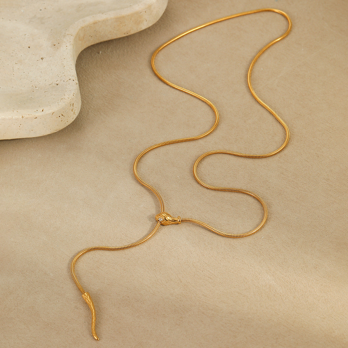 Fashionable Geometric Snake Chain Necklace in Stainless Steel with 18K Gold Plating for Women
