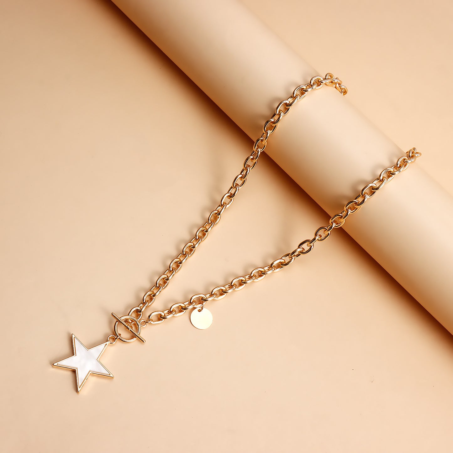 Minimalist White Star Mother-of-Pearl Inspired Pendant Necklace with Electroplated Metal Thick Aluminum Chain for Women