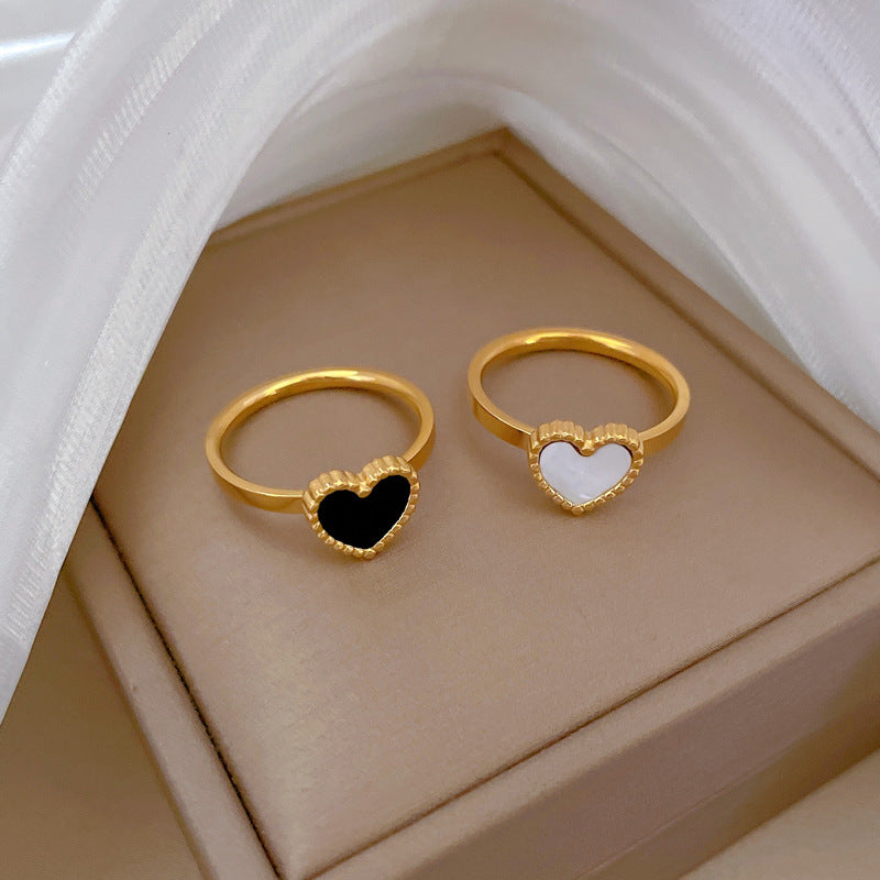 Anillo Corazón Minimalista de Acero Titanio Unisex