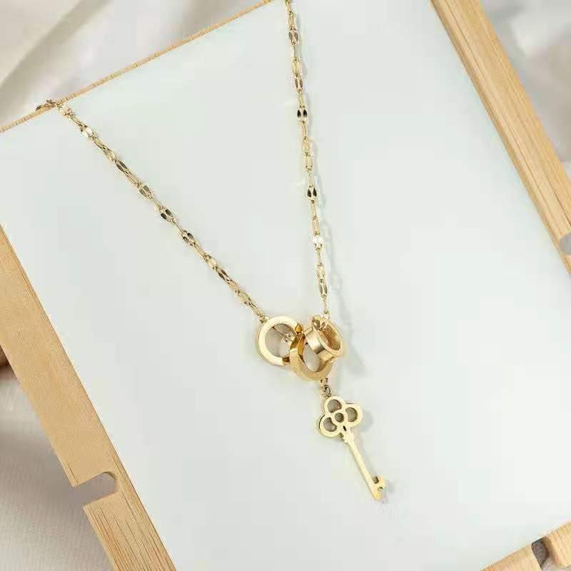 Minimalist Geometric Titanium Steel Key Pendant Necklace for Women with Gold Plating, Clavicle Chain