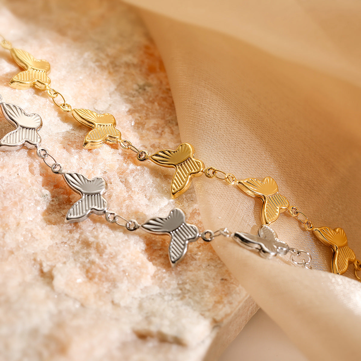Sweet 18K Gold Plated Stainless Steel Butterfly Bracelet for Women