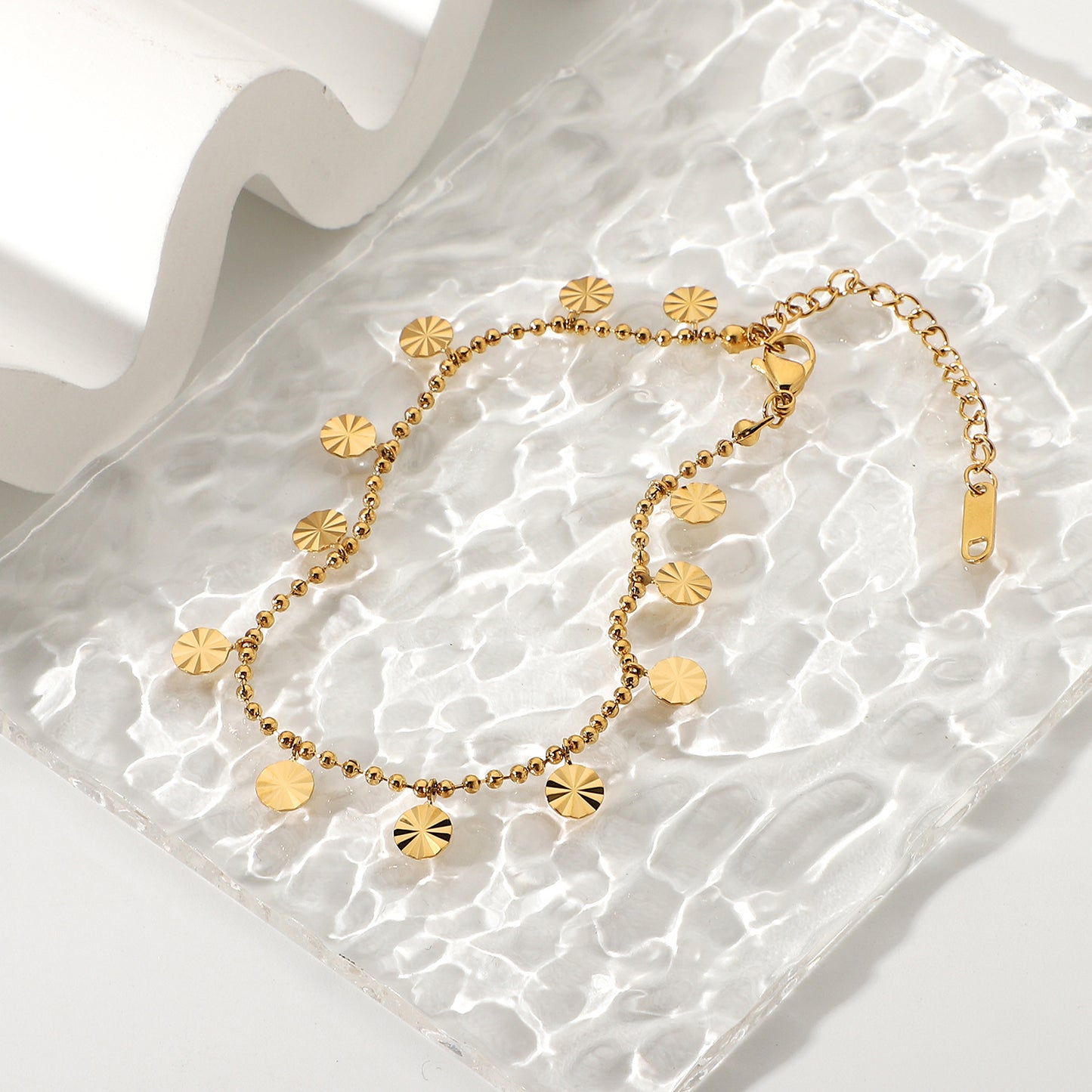 18K Gold Plated Stainless Steel Anklet for Women with Petal and Disc Pendants Figaro Style Minimalist Anklet Adjustable Foot Jewelry
