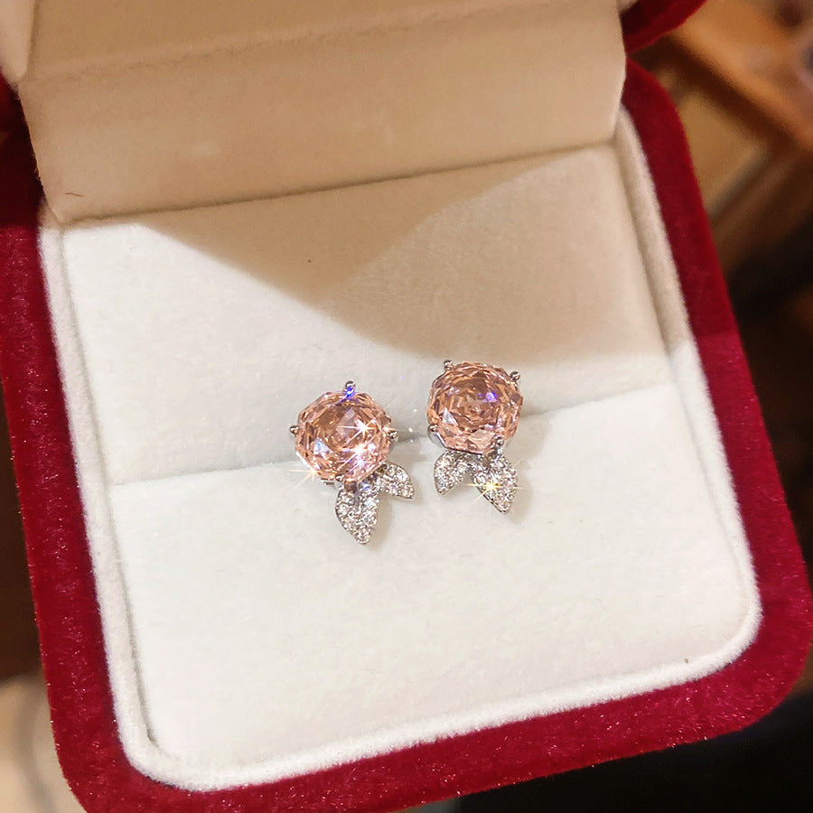 Elegantes pendientes de circonitas con forma floral para mujer en acero inoxidable con diseño minimalista de lujo