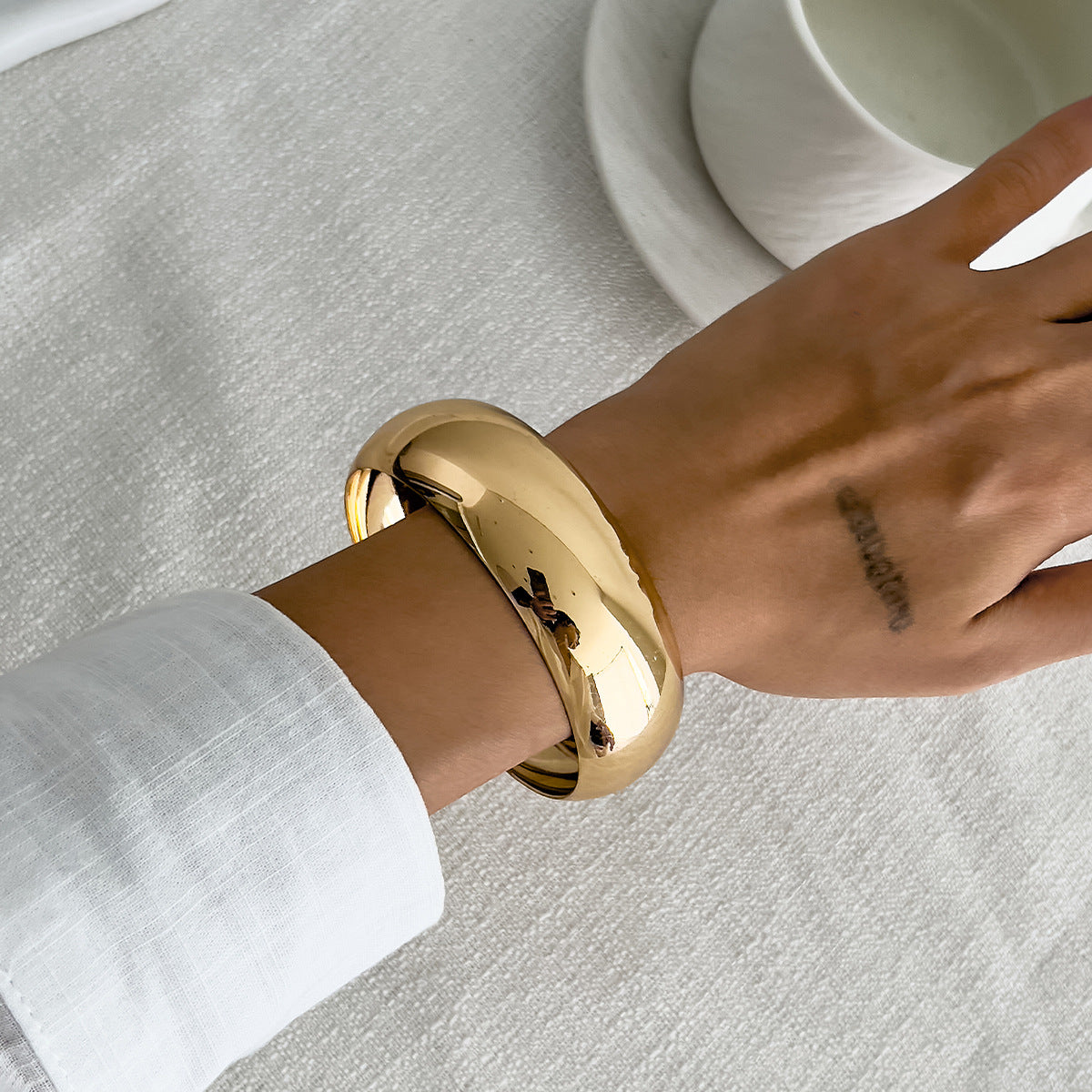 Irregular Marbled Resin Wide-Band Mirror-Finish Retro Bracelet for Women with Plated Finish