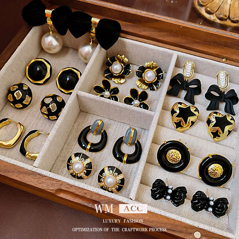 Pendientes redondos geométricos estilo vintage con acabado esmaltado en cobre y postes de plata de ley 925 para mujer