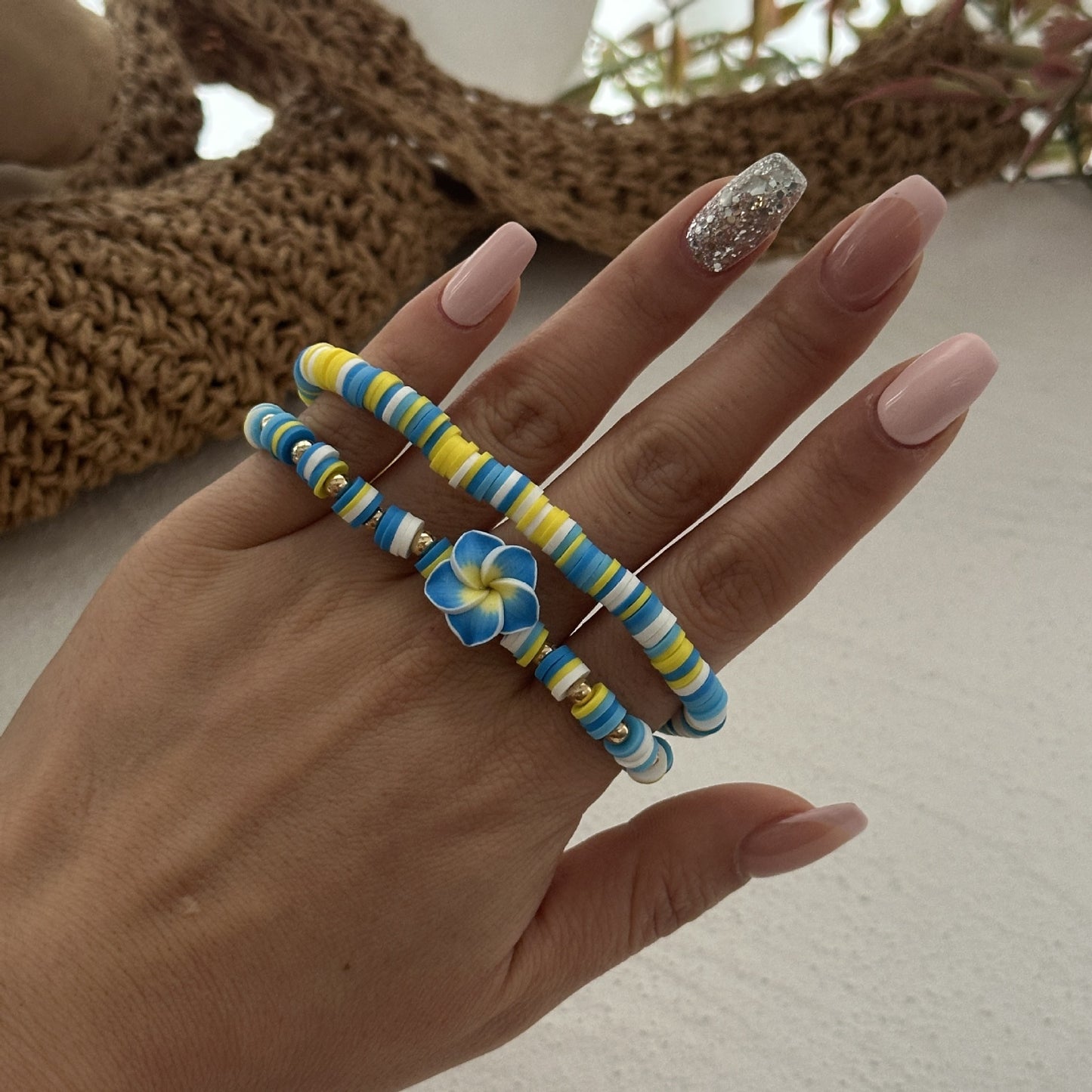 Minimalist Round Resin Plated Cuff Bracelet with Floral Pattern