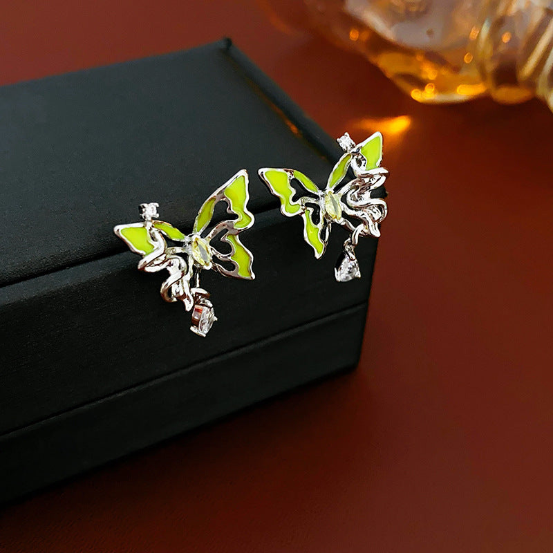 Orecchini a perno da donna con perle intarsiate e strass verdi a fantasia floreale vintage, con perni in acciaio inossidabile