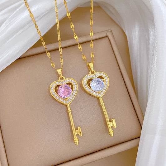Sweet Minimalist Heart Geometric Rhinestone Brass Pendant Titanium Steel Necklace for Unisex