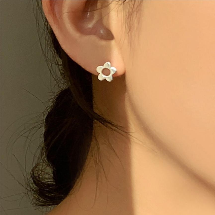 Minimalist Floral Dangle Earrings in 925 Sterling Silver with Pearl Inlay, Water-Drop Shape, Fresh and Sweet Style